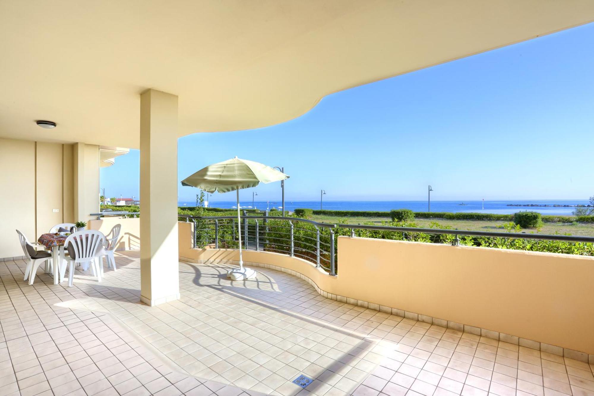 Mazzarosa Residence Roseto degli Abruzzi Kültér fotó